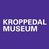 Kroppedal Museum logo Skoletjenesten undervisningstilbud