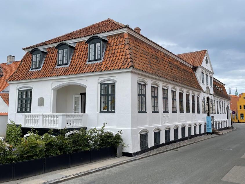 Her ses Kunsthal Kongegaarden.