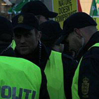 Demokrati   frihed under kontrol