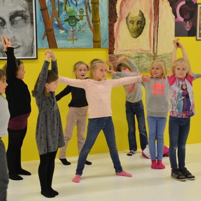 Sæt krop på kunsten