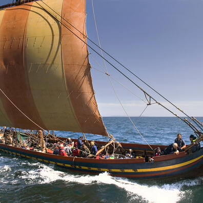 Skibet, Havhingsten af Glendalough, på vandet