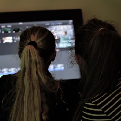 Filmhold klipper deres film.