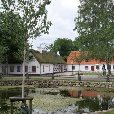 Billede af Mothsgården og Søllerød gadekær