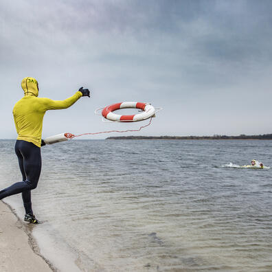 Åbent vand livredderprøve for undervisere - Dansk Svømmeunion