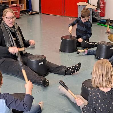 Sang og bevægelsesforløb på 4-8 uger