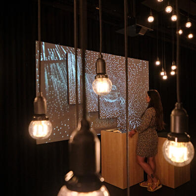 Under forløbet kan eleverne udforske udstillingen 