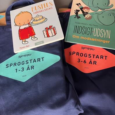 Poser med sprogstartsmaterialer