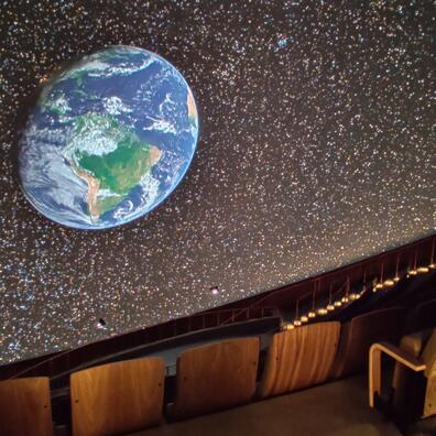 Fra planetariekuplen, i Planetarium